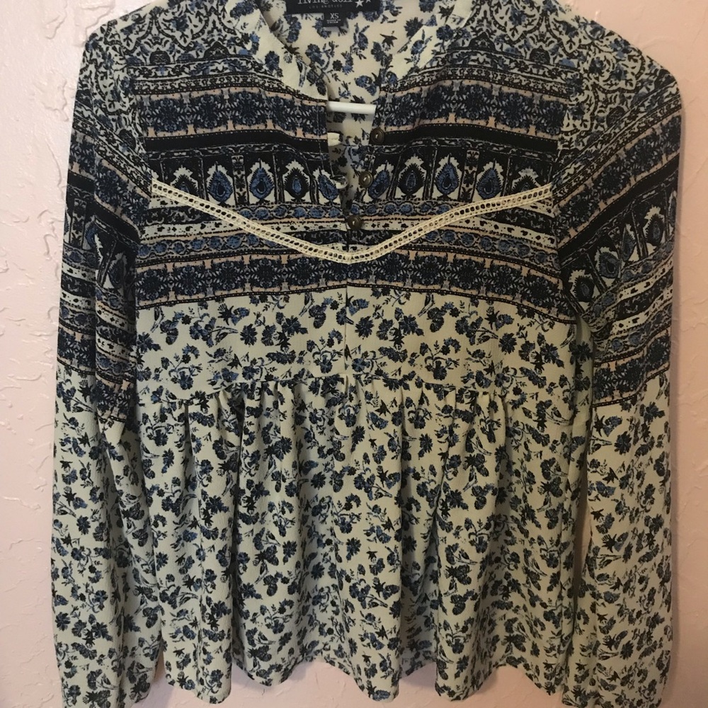 Floral peasant blouse!!